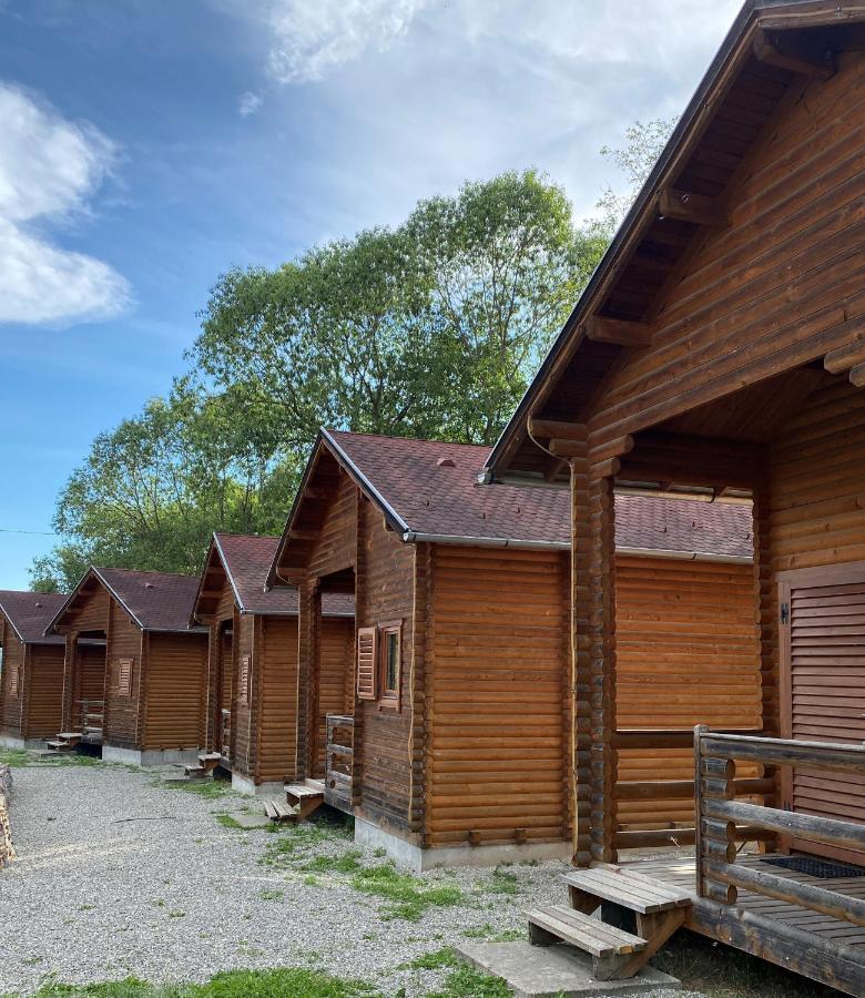 Gyopar Wooden Houses Izvoare  Dış mekan fotoğraf