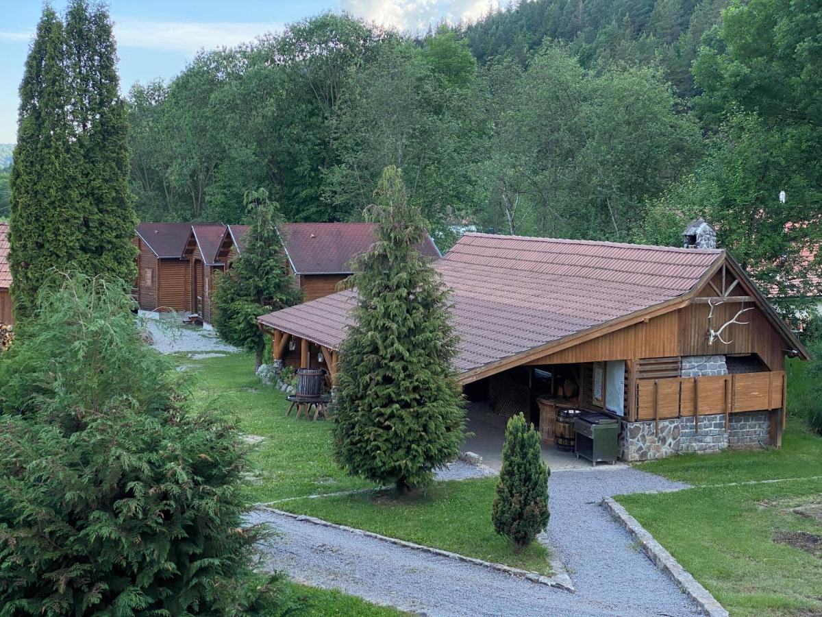 Gyopar Wooden Houses Izvoare  Dış mekan fotoğraf